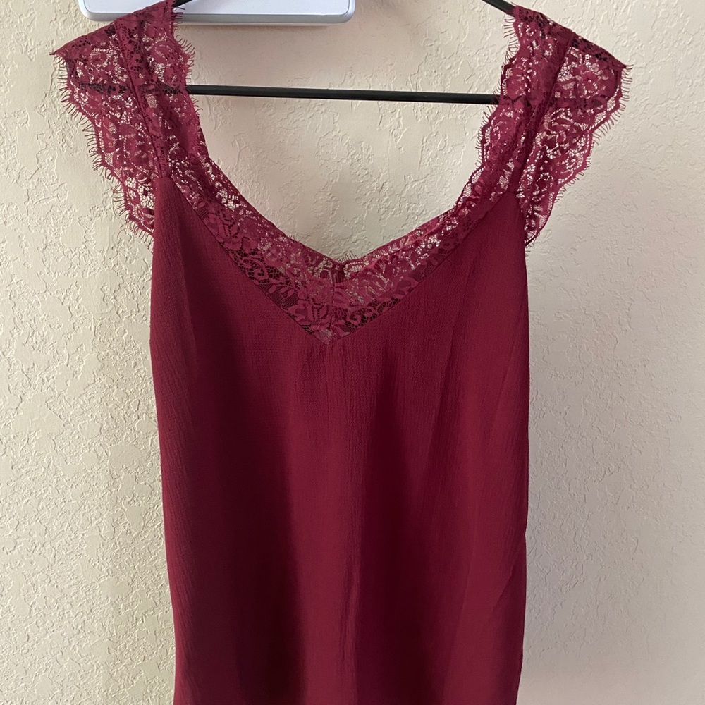 Never been worn lace tank!
